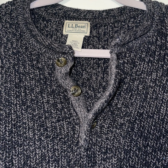 Sweater - Picture 4 of 4